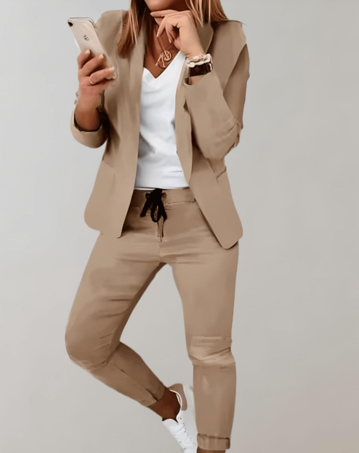 Levoire | Ensemble deux pièces avec blazer à carreaux cintré et pantalon assorti Braun