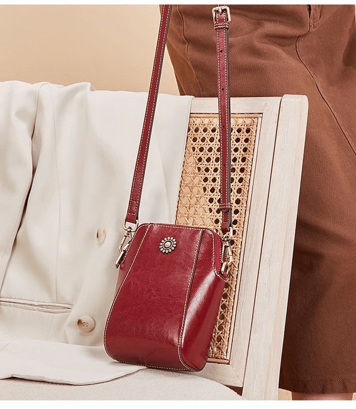 Levoire | Stylish Leather Crossbody Bag