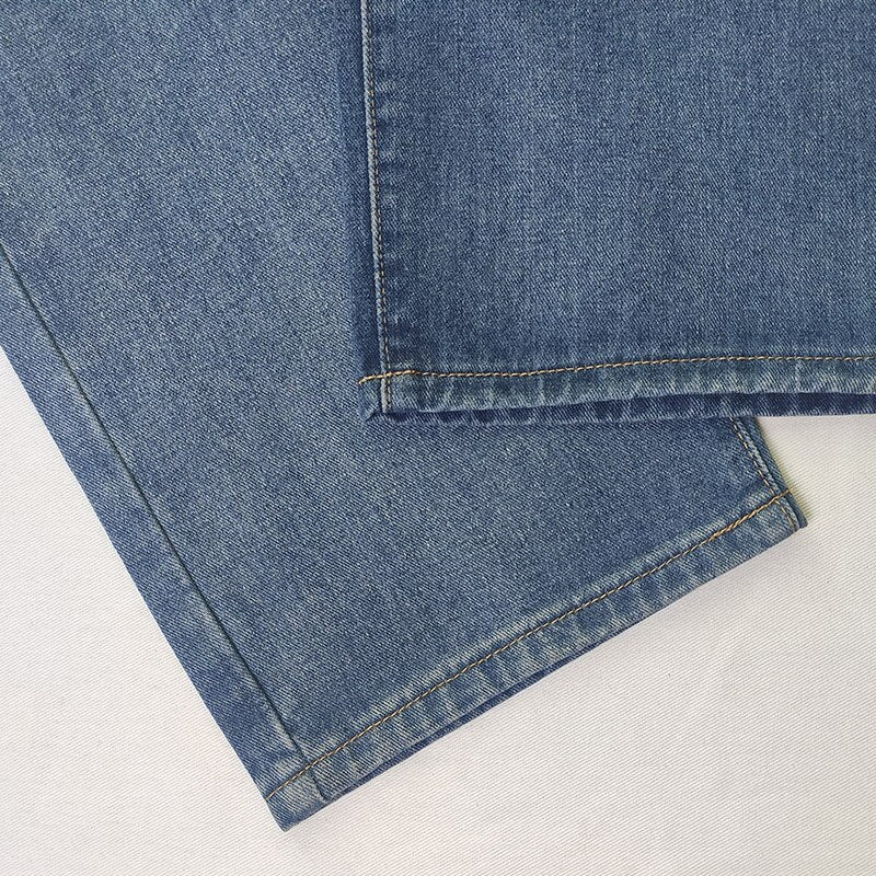 Levoire | En Tant Que Base En Denim
