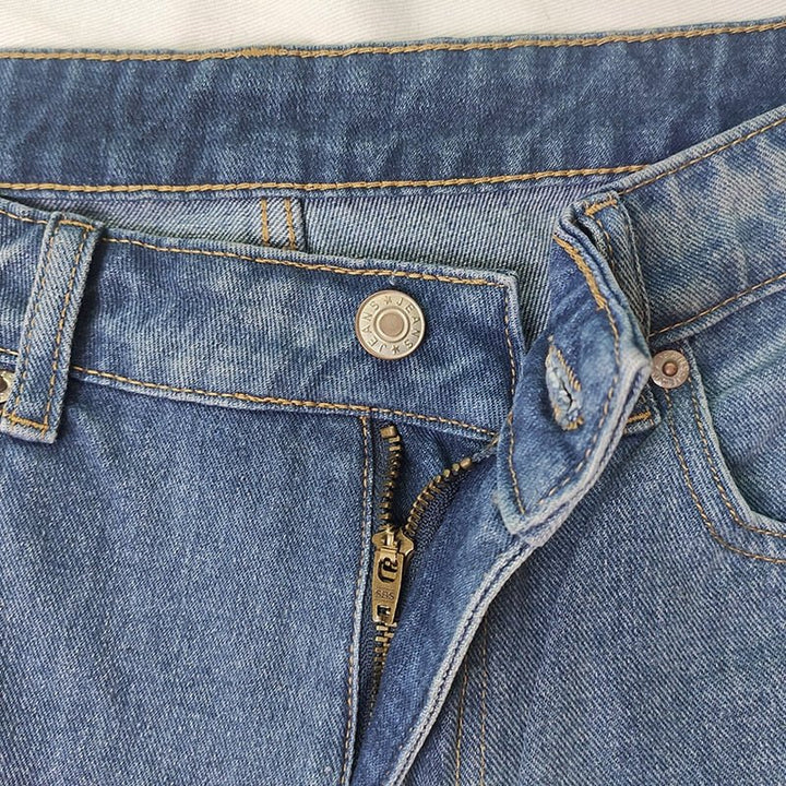 Levoire | En Tant Que Base En Denim