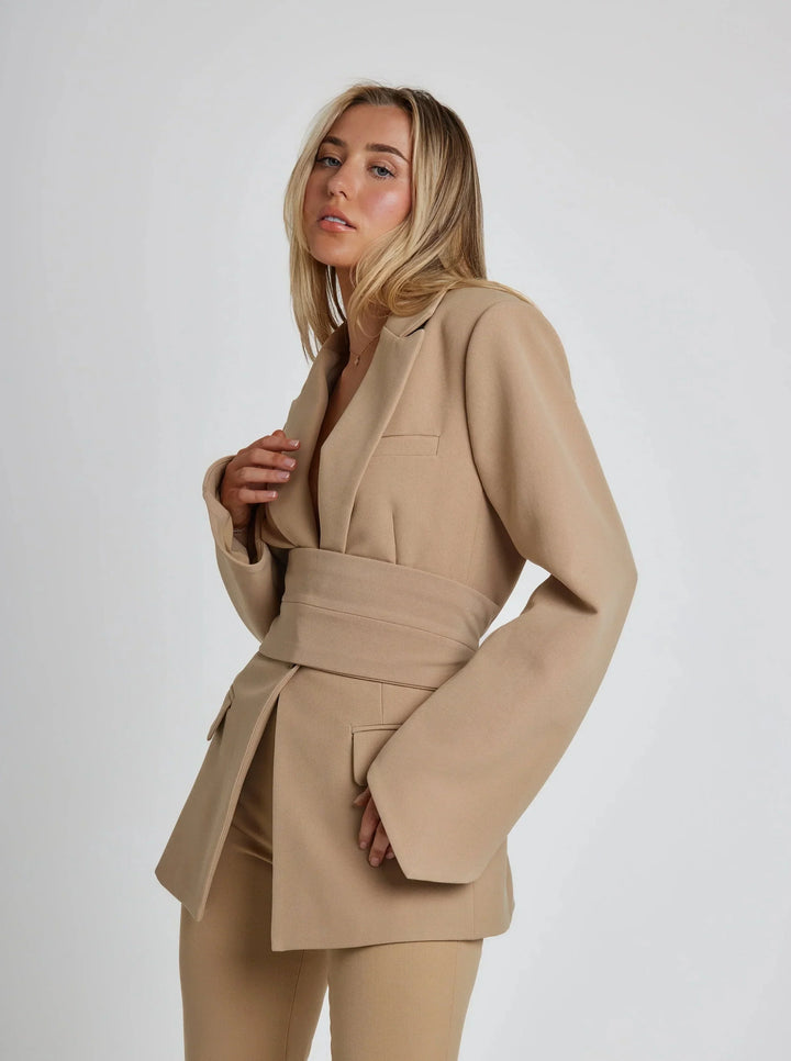 Levoire | Blazer Élégant Avec Ceinture Khaki