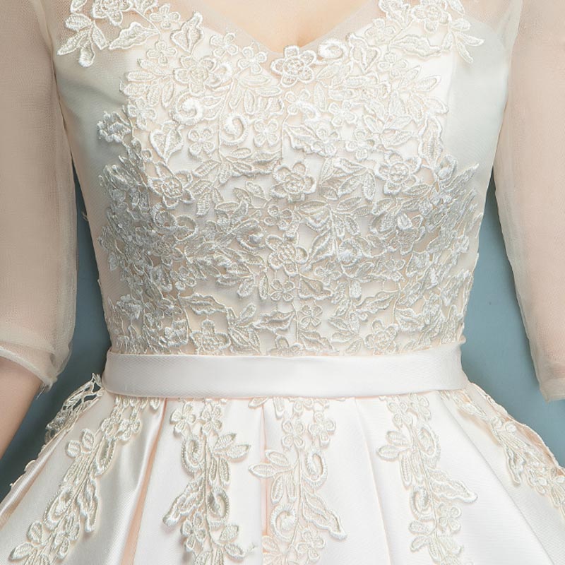 Levoire | Nouveau Design Ligne Robe Courte