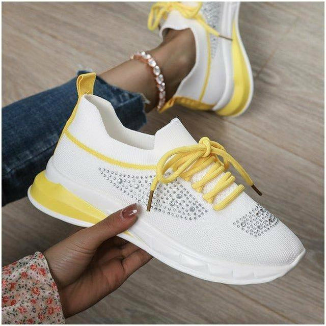 Levoire | Sneakers En Maille Pour Le Public Avec Lacets Et Détails En Strass Pour Femmes