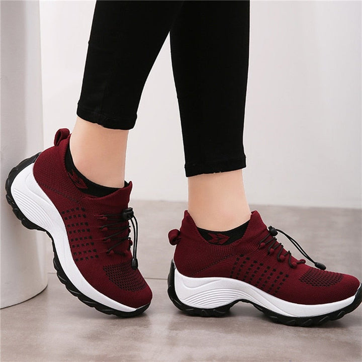 Levoire | Baskets Slip On Respirantes Avec Lacets Réglables Pour Femmes