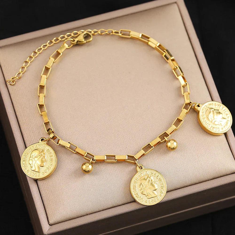 Levoire | Pièce De Monnaie Dorée Des Reines Pendentif Charme Bracelet Couleur or