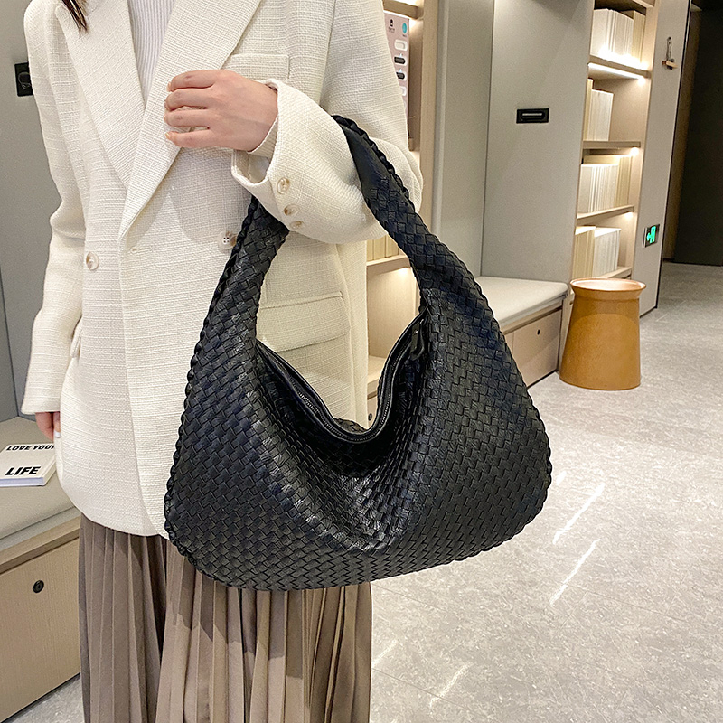 Levoire | Luxe Rinnattu Sac