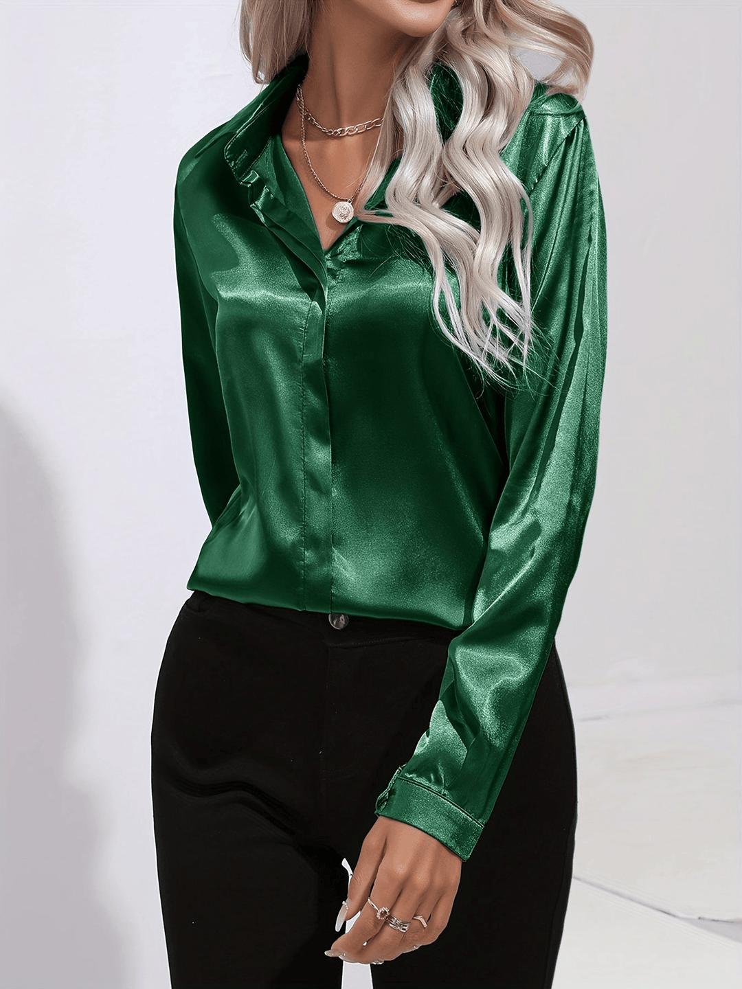 Levoire | Élégante blouse en satin pour femmes Vert foncé
