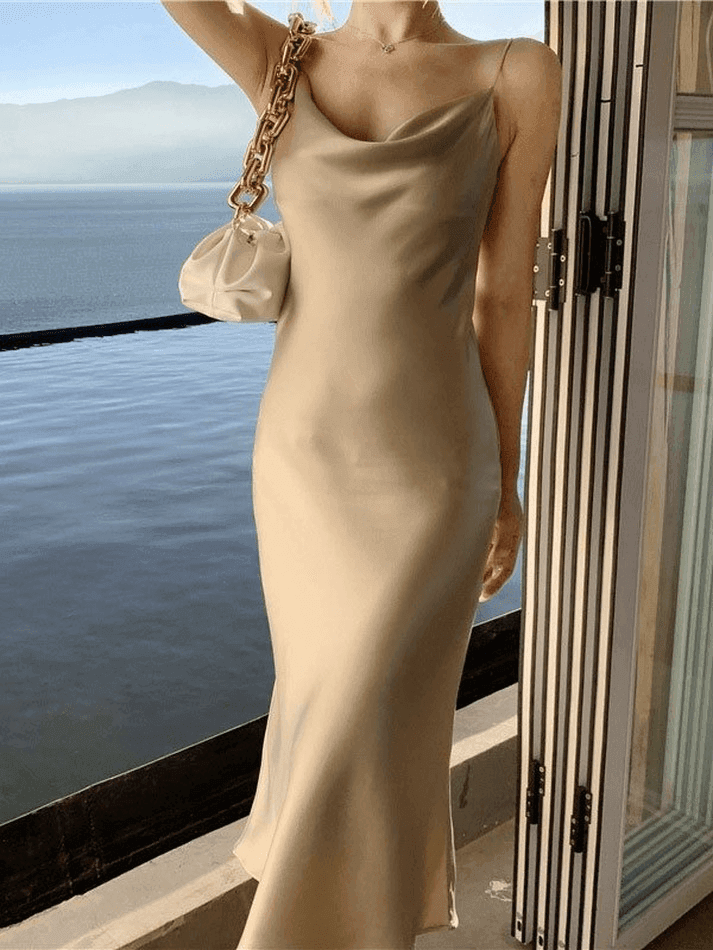Levoire | Robe Maxi En Satin Beige