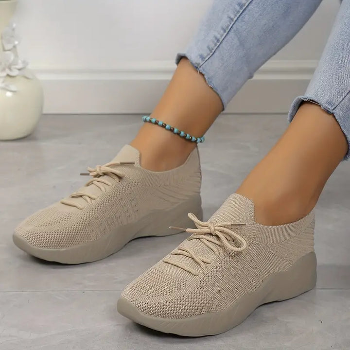 Levoire | Lightweight And Breathable Running Shoes With Flexible Sole Beige