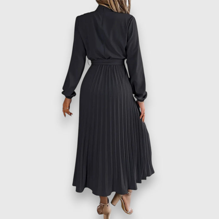 Levoire | Élégance Intemporelle Dans Une Robe Midi