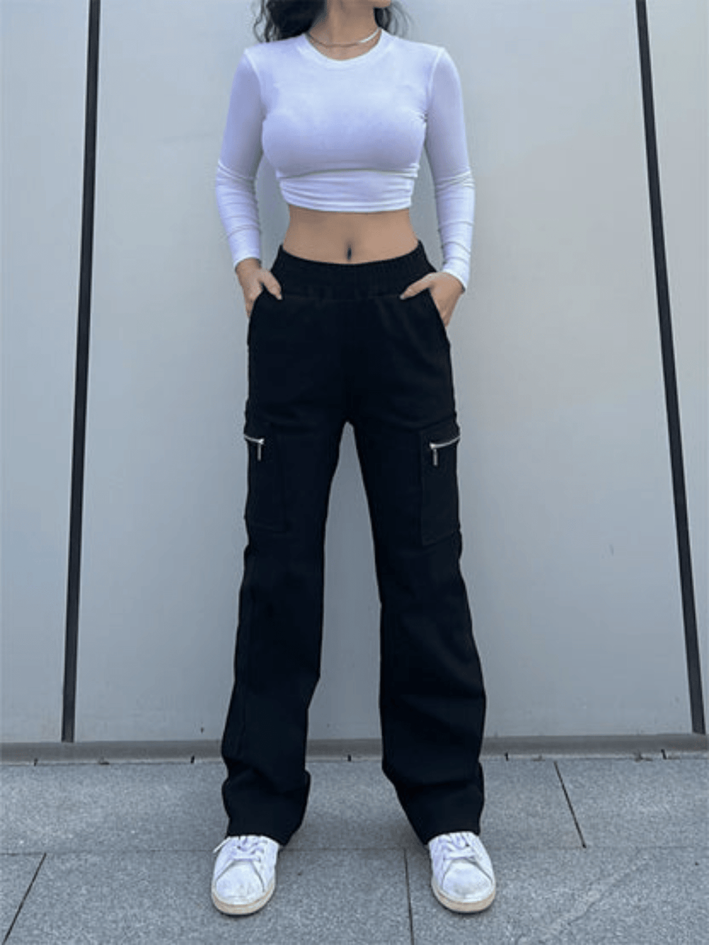 Levoire | Pantalon cargo femme à jambe droite Noir