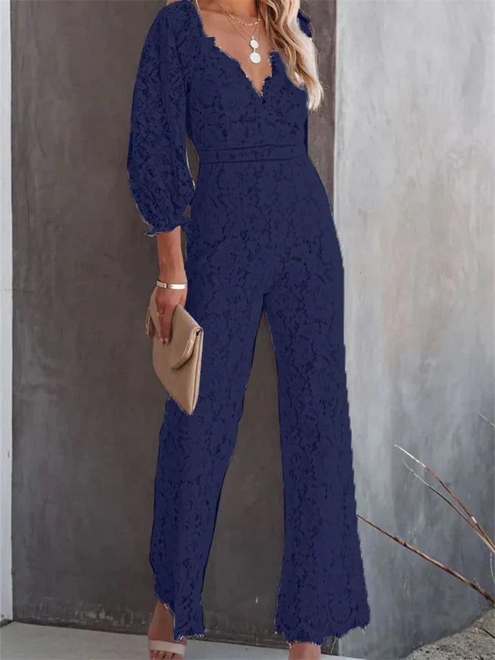 Levoire | Combinaison Blanche Avec Motif De Fleurs Creuses Et Décolleté En V Pour Femmes Bleu marine