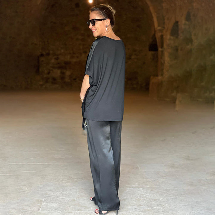 Levoire | Ensemble À Deux Pièces Élégant Et Brillant Avec Un Grand Décolleté En V