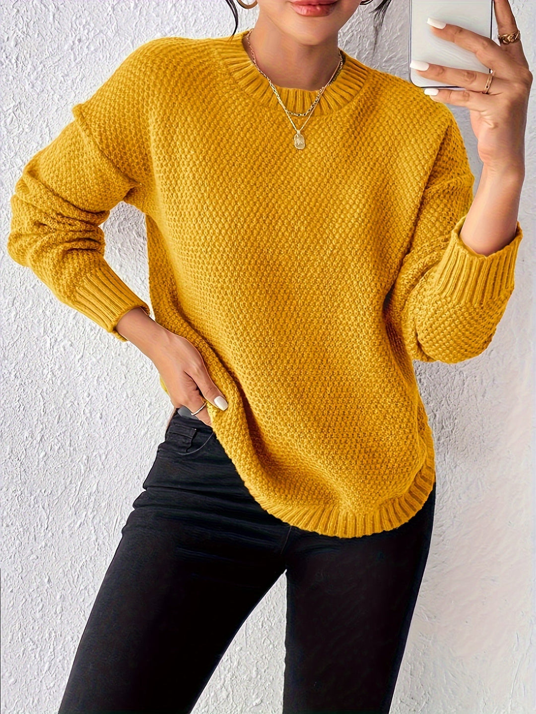 Levoire | Pull Élégant Pour Femmes Avec Col Rond Et Ourlet Arrondi