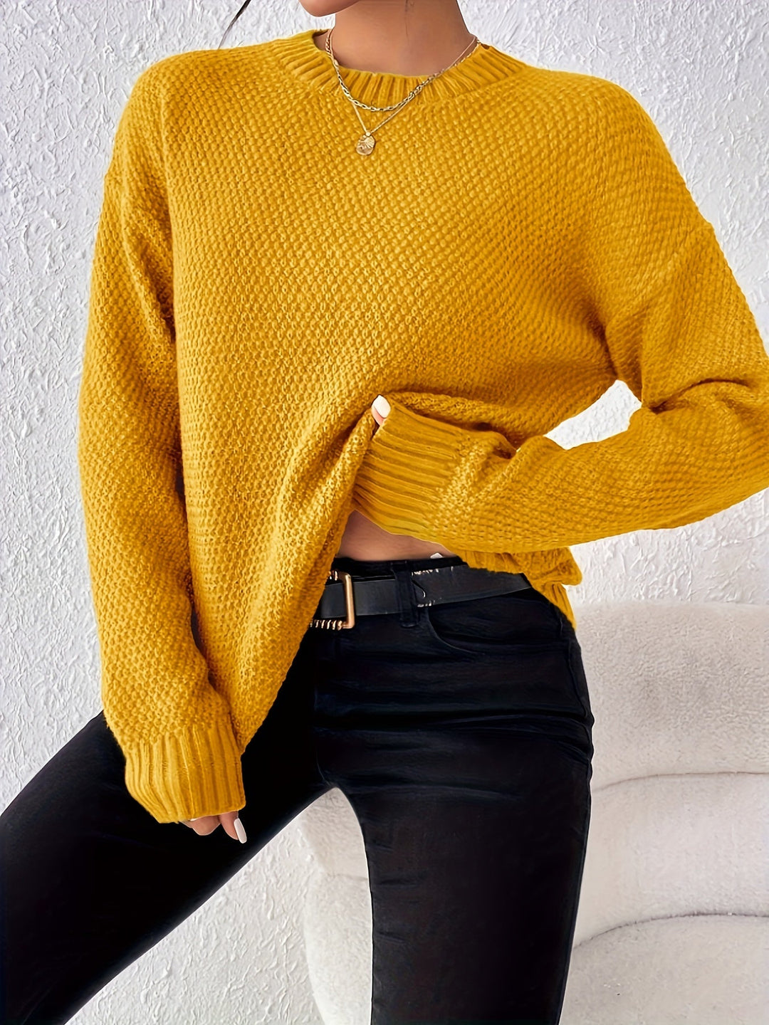 Levoire | Pull Élégant Pour Femmes Avec Col Rond Et Ourlet Arrondi
