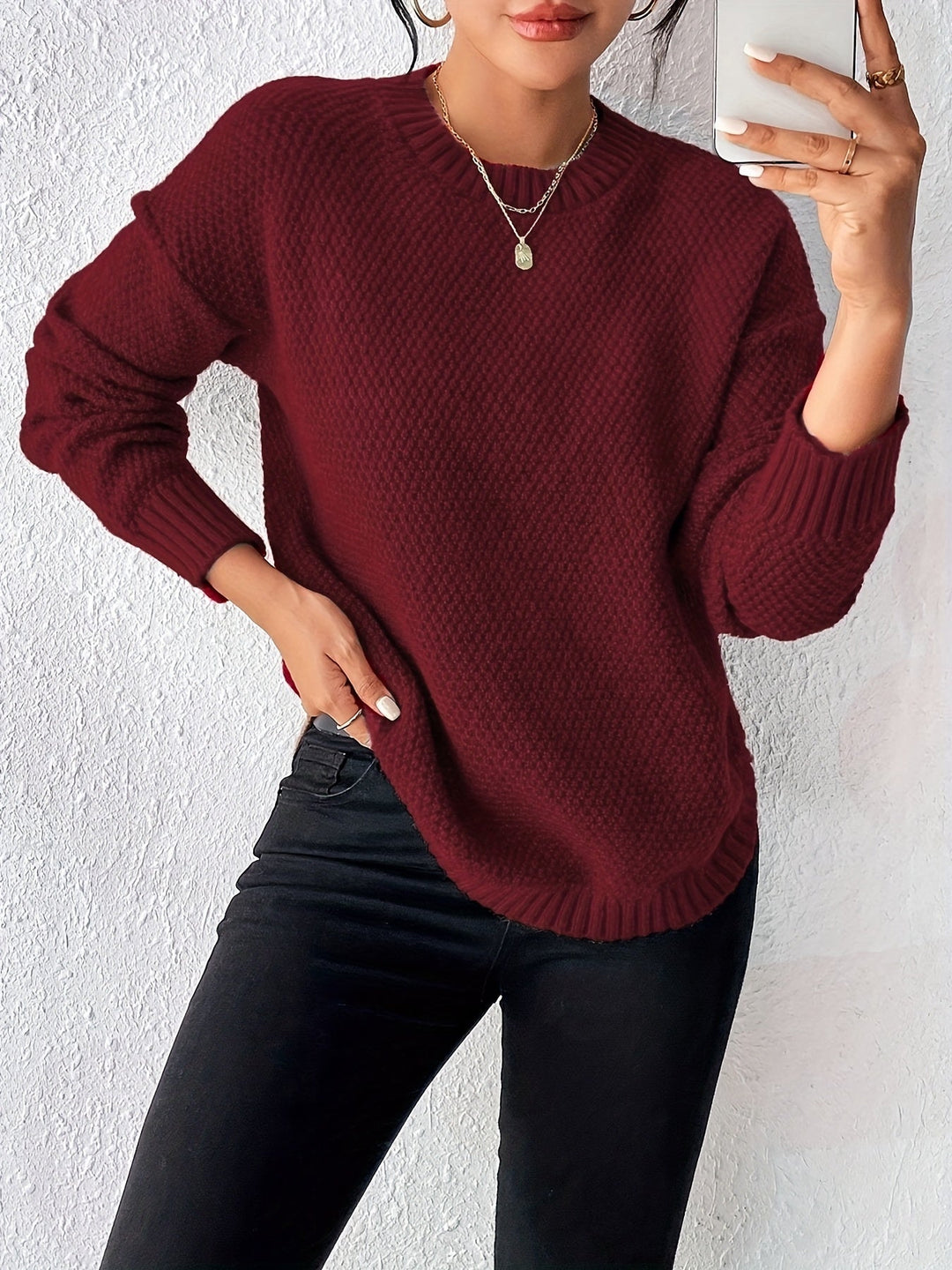 Levoire | Pull Élégant Pour Femmes Avec Col Rond Et Ourlet Arrondi