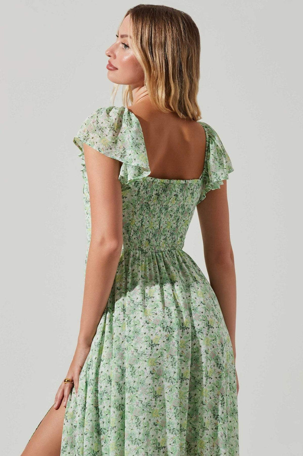 Levoire | Robe À Fleurs Pour Femmes Avec Une Fente