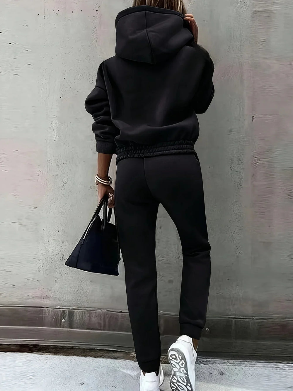 Levoire | Ensemble Moderne De Sweat À Capuche Et Pantalon Pour Dames