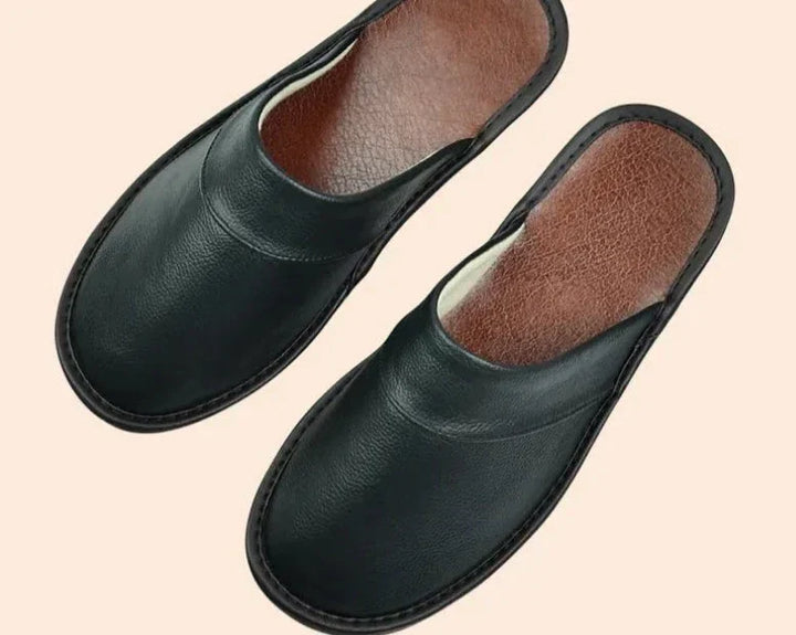 Levoire | Pantoufles En Cuir À Enfiler Pour Hommes Noir