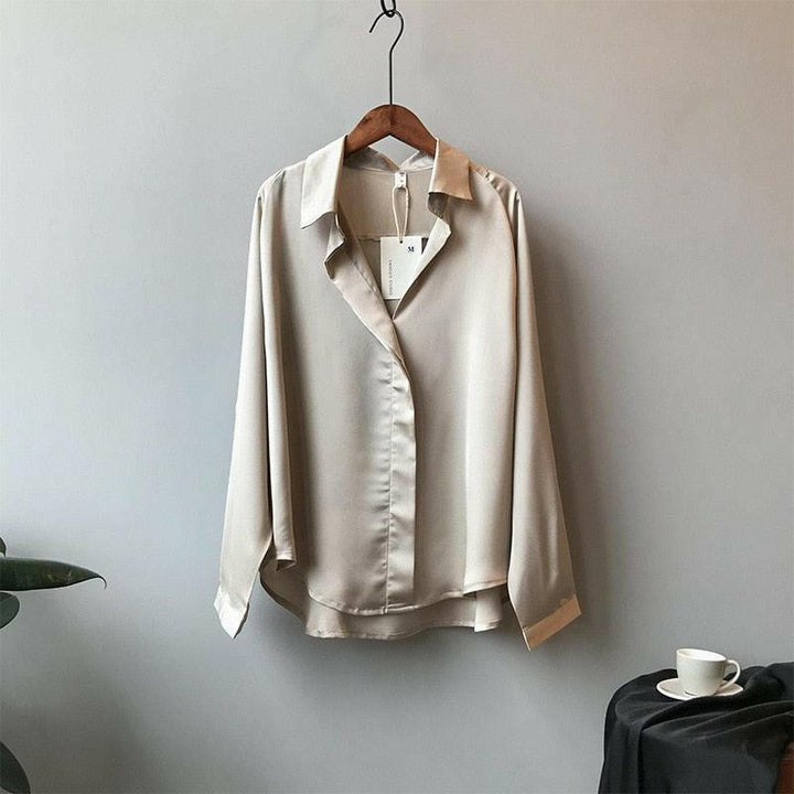 Levoire | Femme Blouse Satin Décolleté V